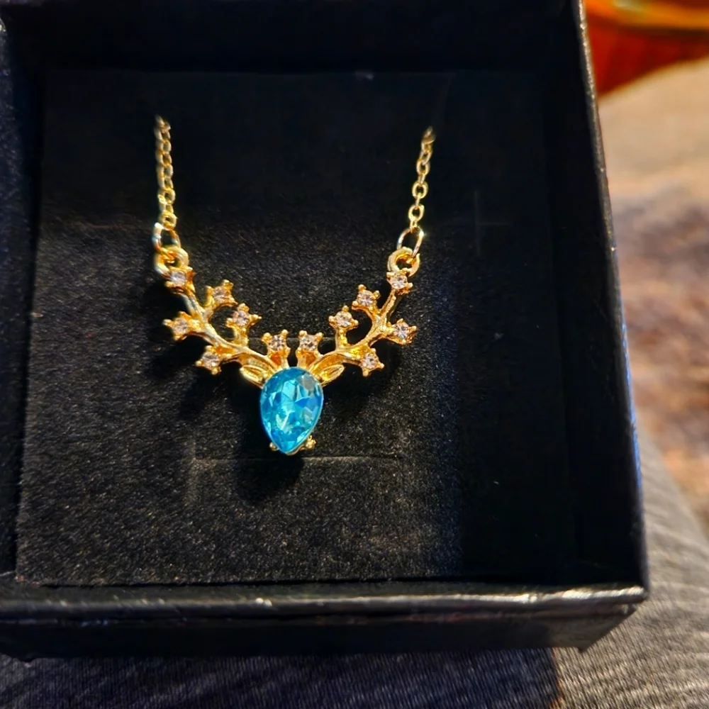 ⚡️Girls Small Elk Pendant Necklace⚡️
